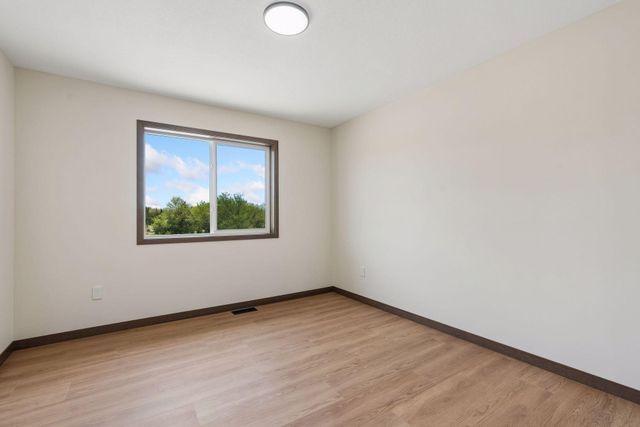 22890 Zion Parkway NW, Oak Grove, MN 55448