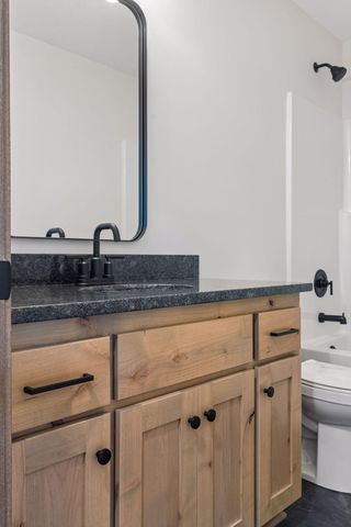 22890 Zion Parkway NW, Oak Grove, MN 55448