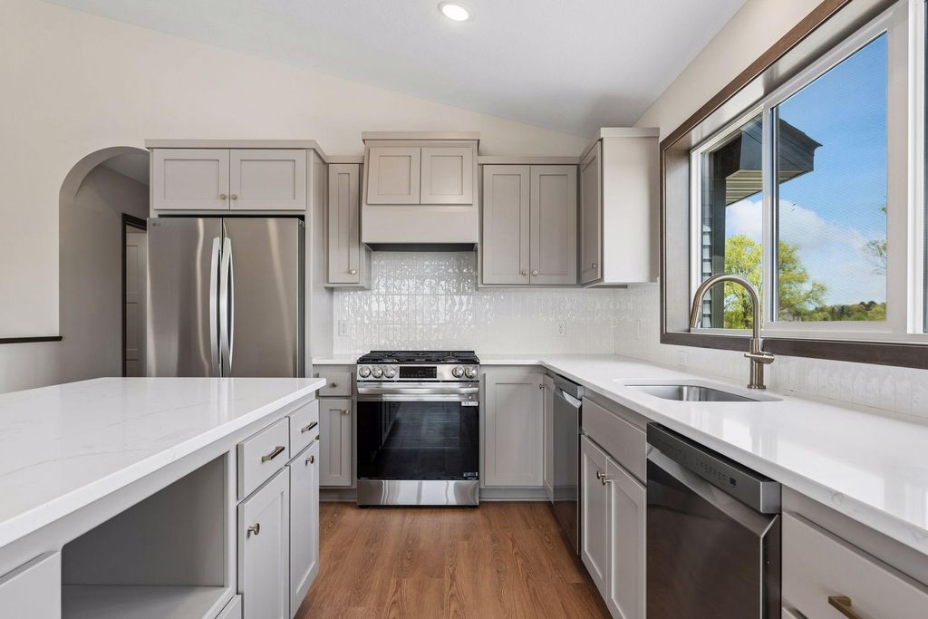22890 Zion Parkway NW, Oak Grove, MN 55448 — photo 3