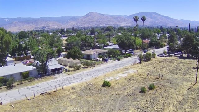 25237 Bessant St, San Bernardino, CA 92404