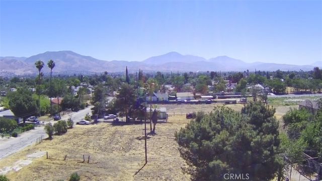 25237 Bessant St, San Bernardino, CA 92404
