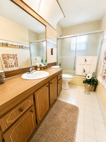 1266 NW 82nd Avenue, Plantation, FL 33322