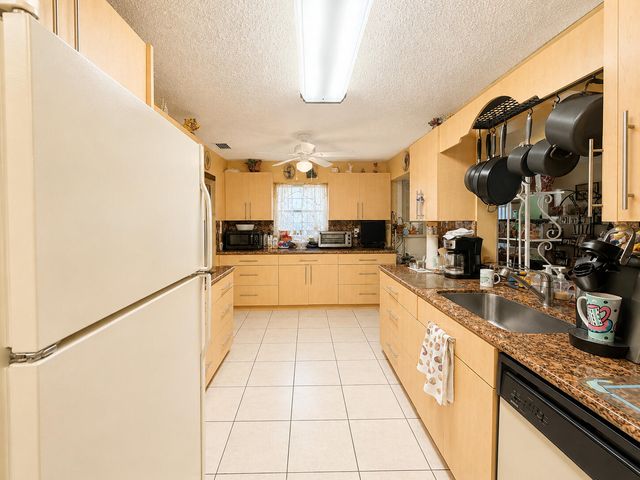 1266 NW 82nd Avenue, Plantation, FL 33322