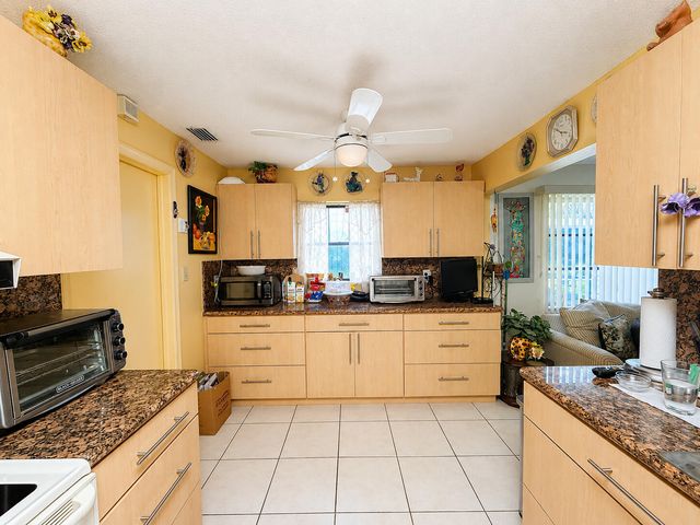 1266 NW 82nd Avenue, Plantation, FL 33322