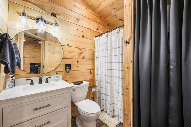 4 Lacy Lane, Campton, KY 41301