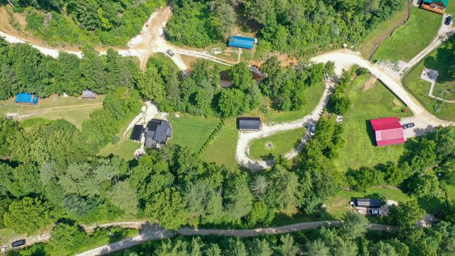 4 Lacy Lane, Campton, KY 41301