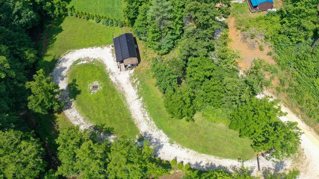 4 Lacy Lane, Campton, KY 41301