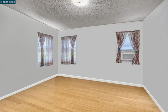 2014 109Th Ave, Oakland, CA 94603