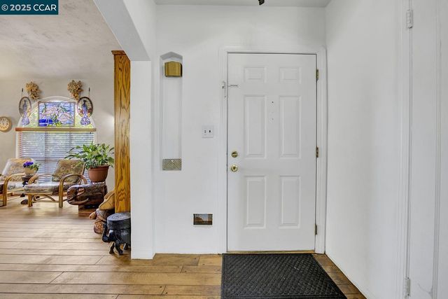 2014 109Th Ave, Oakland, CA 94603
