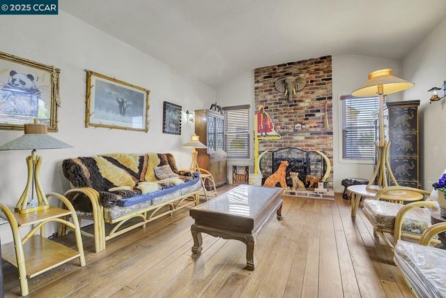 2014 109Th Ave, Oakland, CA 94603