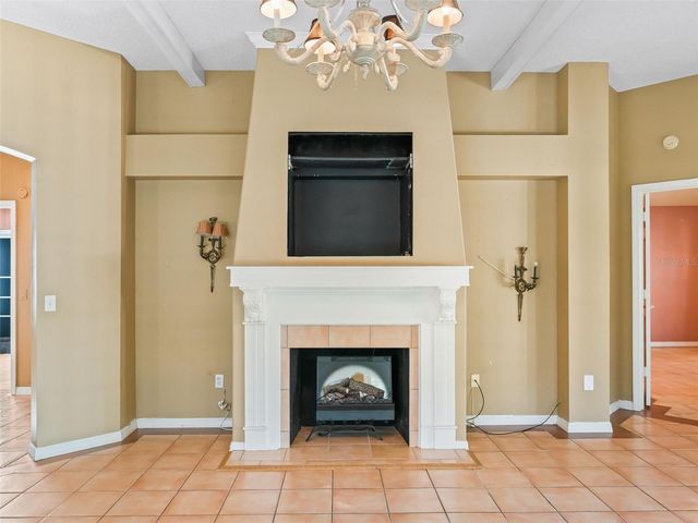 1327 SANTA MARIA AVENUE, The Villages, FL 32159