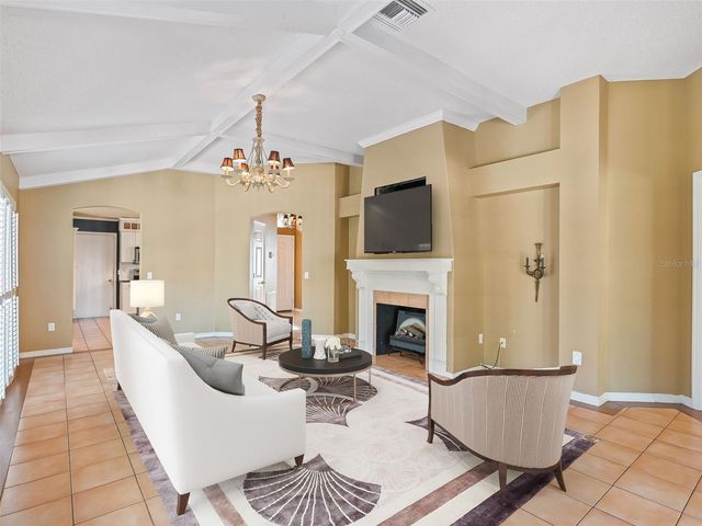 1327 SANTA MARIA AVENUE, The Villages, FL 32159