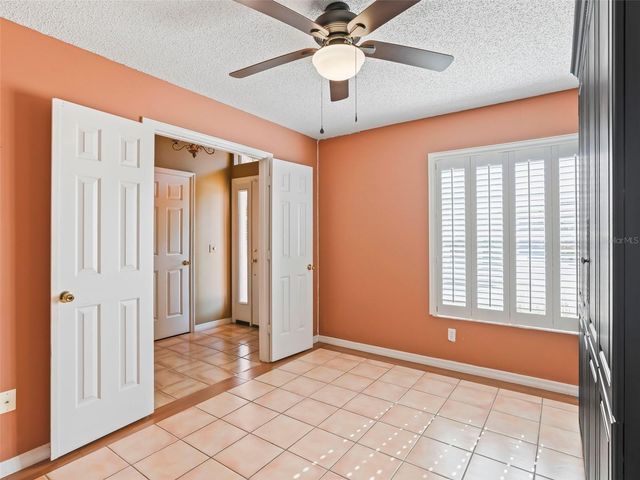 1327 SANTA MARIA AVENUE, The Villages, FL 32159