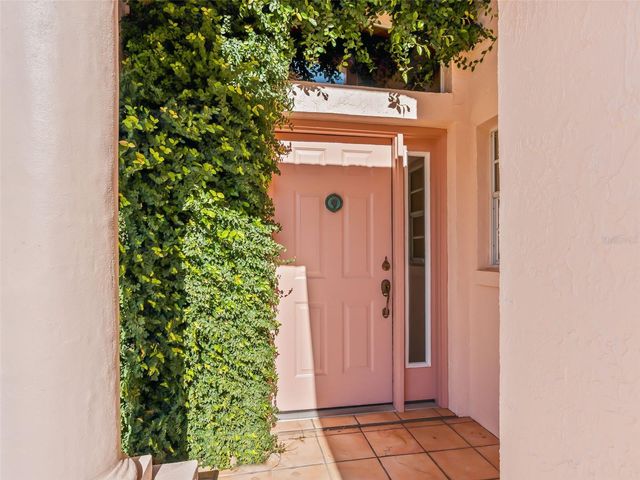 1327 SANTA MARIA AVENUE, The Villages, FL 32159