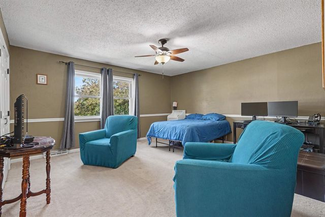 4010 Heritage Road, Cedar Falls, IA 50613