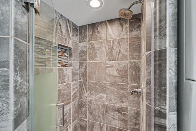 4010 Heritage Road, Cedar Falls, IA 50613