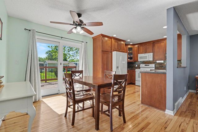 4010 Heritage Road, Cedar Falls, IA 50613