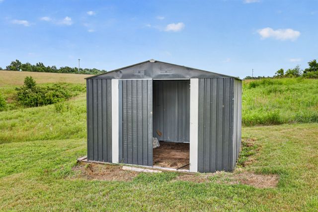120 Driver Rd, Lafayette, TN 37083
