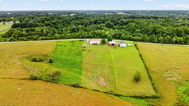 120 Driver Rd, Lafayette, TN 37083