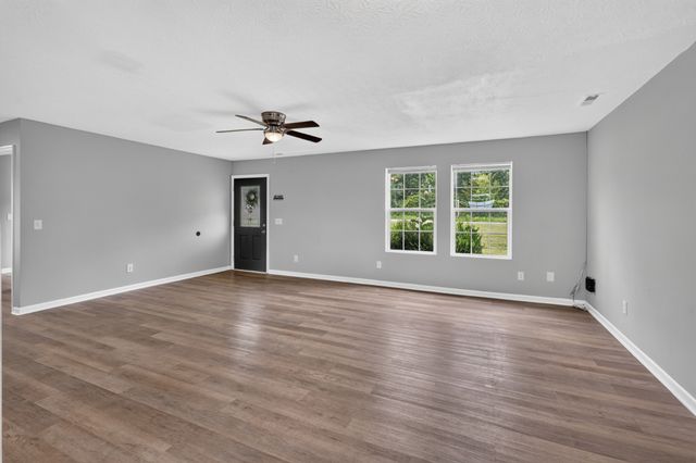 120 Driver Rd, Lafayette, TN 37083