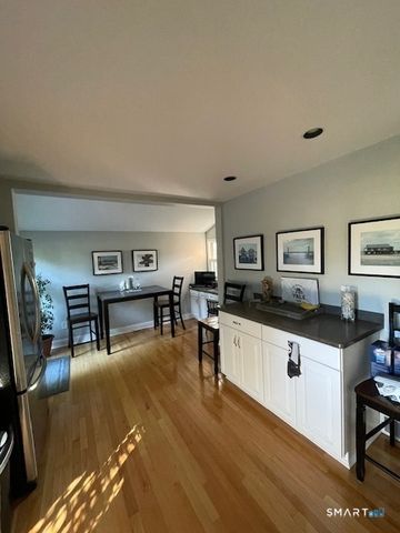 402 Riverside Drive, Fairfield, CT 06824