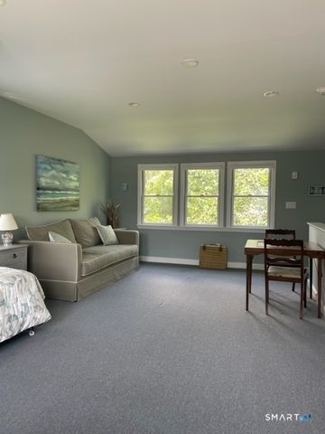 402 Riverside Drive, Fairfield, CT 06824