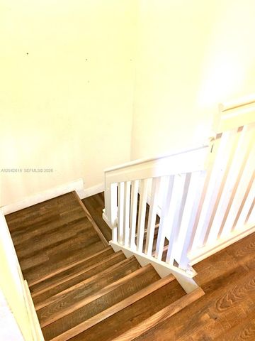 183 Hidden Ct Rd F-33, Hollywood, FL 33023