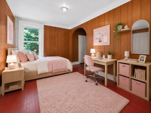 10 Waterlow St, Boston, MA 02121