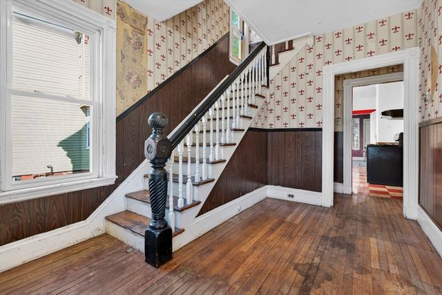 10 Waterlow St, Boston, MA 02121