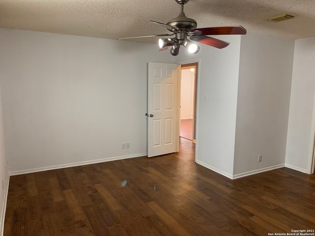 13039 HUNTERS MOON, San Antonio, TX 78249