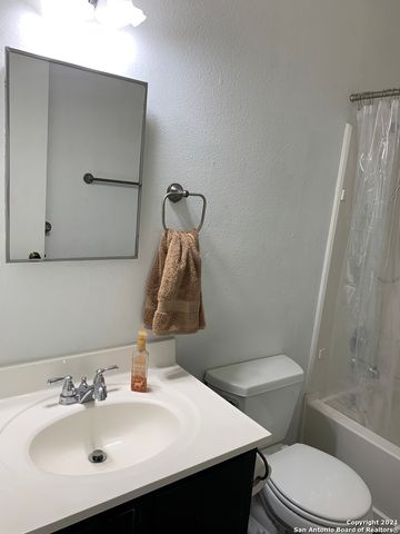13039 HUNTERS MOON, San Antonio, TX 78249