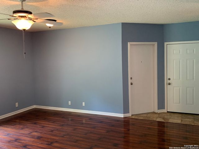 13039 HUNTERS MOON, San Antonio, TX 78249