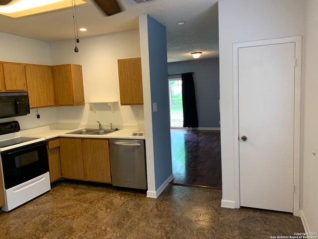 13039 HUNTERS MOON, San Antonio, TX 78249