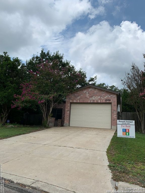 13039 HUNTERS MOON, San Antonio, TX 78249