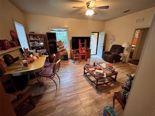 715 N Reid Street, Woodville, TX 75979