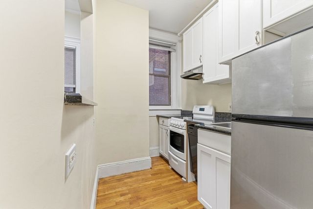 465 Park Drive 2, Boston, MA 02215