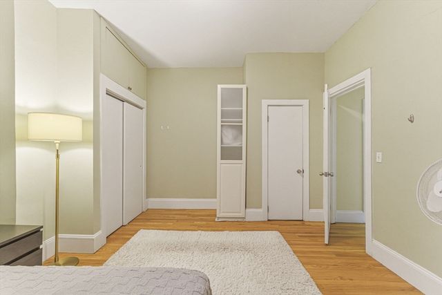 465 Park Drive 2, Boston, MA 02215