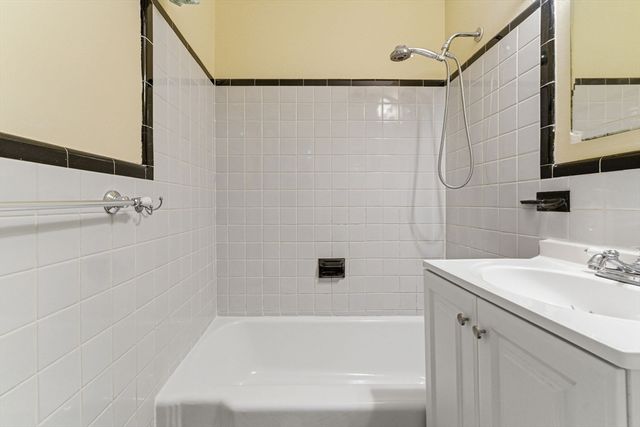 465 Park Drive 2, Boston, MA 02215