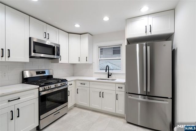 761 Hurley Place, Fairview, NJ 07022