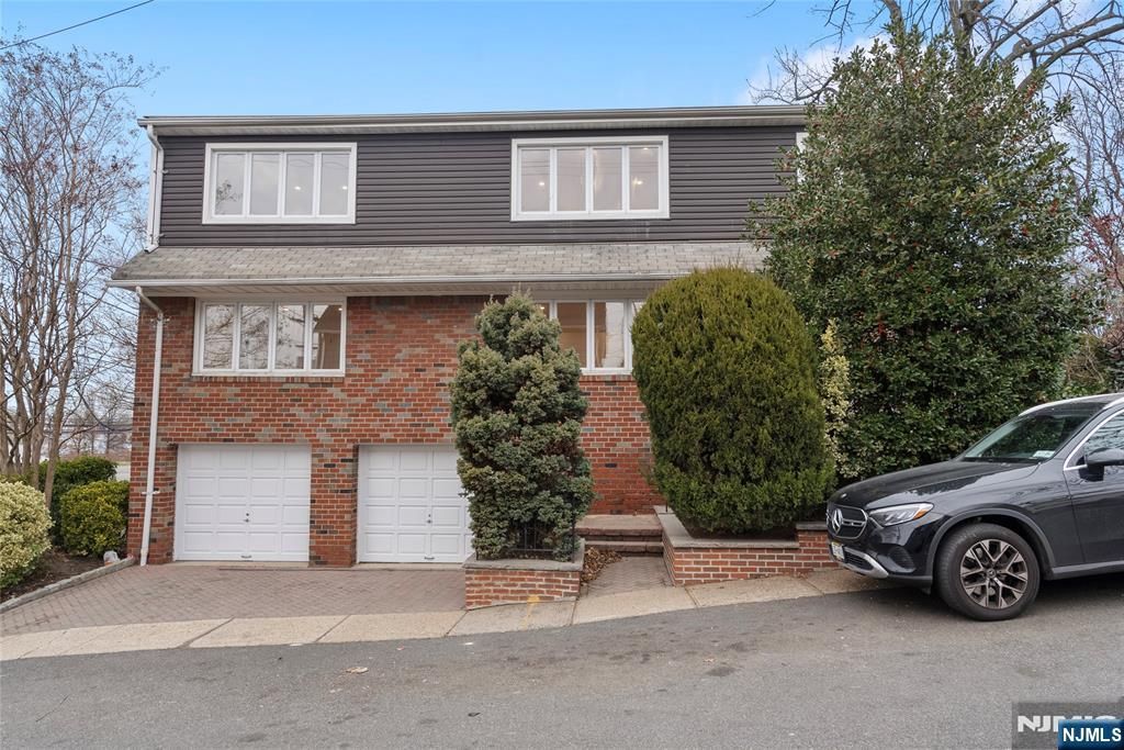 761 Hurley Place, Fairview, NJ 07022