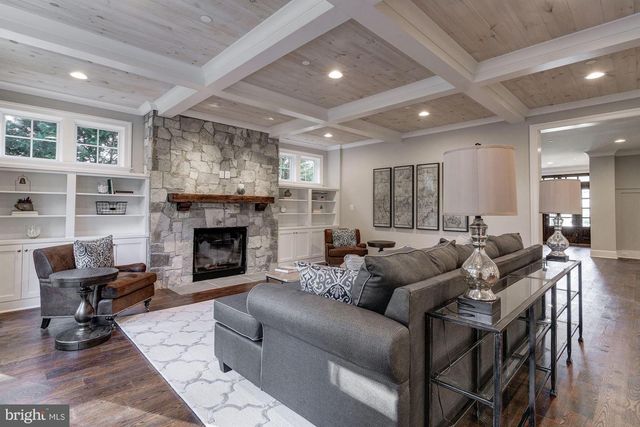 5700 TANGLEWOOD DR, Bethesda, MD 20817