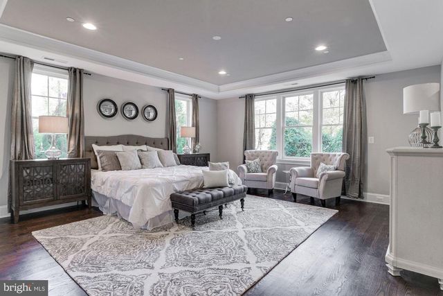 5700 TANGLEWOOD DR, Bethesda, MD 20817