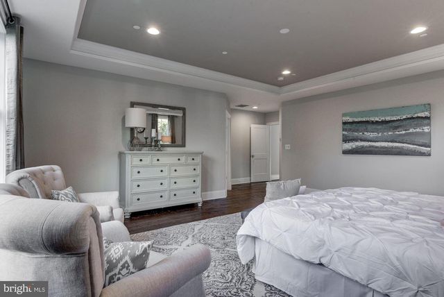 5700 TANGLEWOOD DR, Bethesda, MD 20817