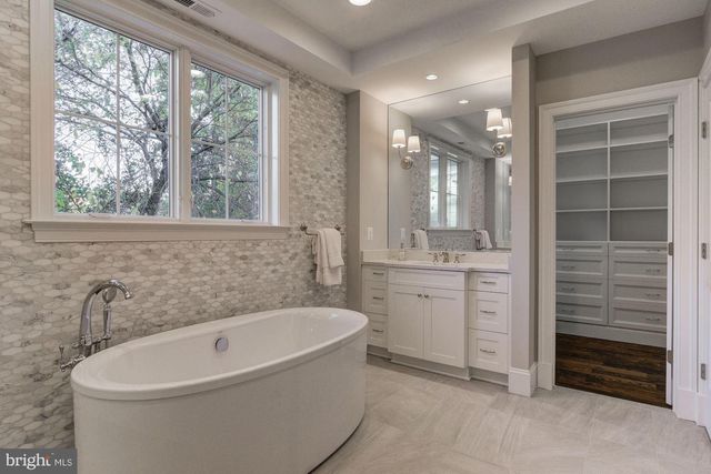 5700 TANGLEWOOD DR, Bethesda, MD 20817