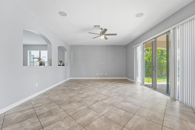 4521 Willow Basin Way, Wellington, FL 33467