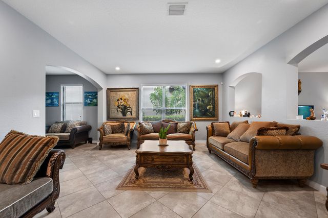 4521 Willow Basin Way, Wellington, FL 33467