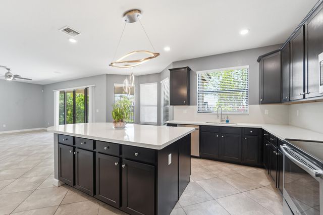 4521 Willow Basin Way, Wellington, FL 33467