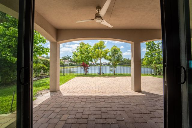 4521 Willow Basin Way, Wellington, FL 33467