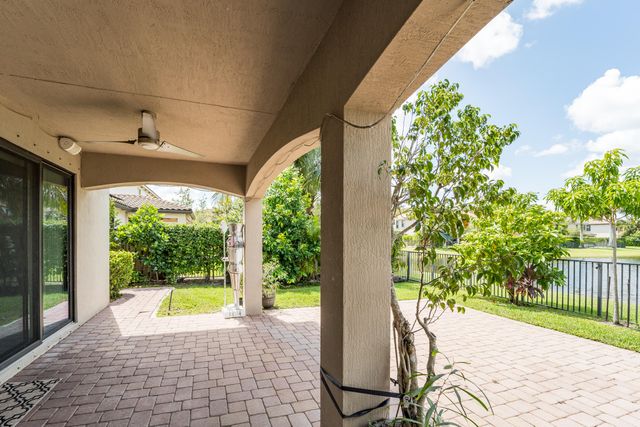 4521 Willow Basin Way, Wellington, FL 33467