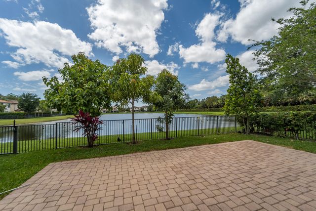 4521 Willow Basin Way, Wellington, FL 33467